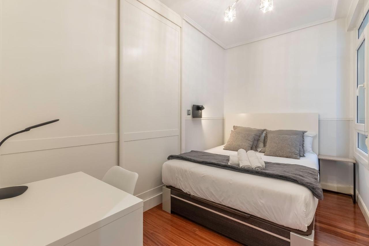 Apartamento La Alameda De Indautxu Bilbao Exterior foto
